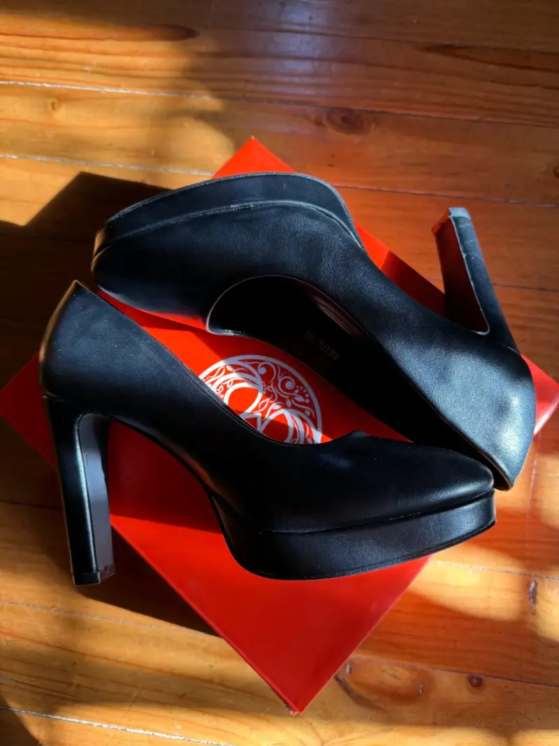 Zapatos de Tacón Negro Weide en Caja Original - 5