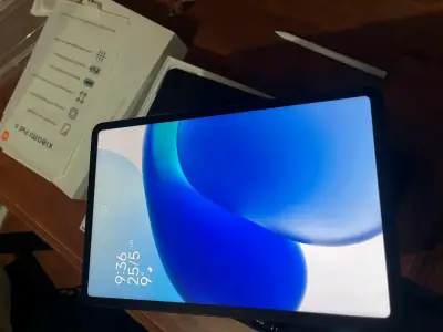 Tablet Xiaomi Pad 6 con teclado y lápiz - miniatura 4