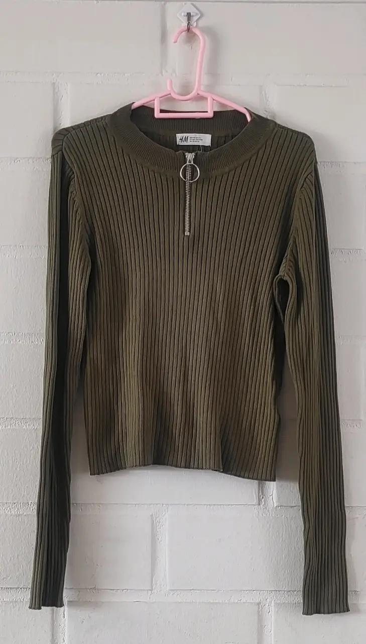 Suéter verde oliva con cierre H&M