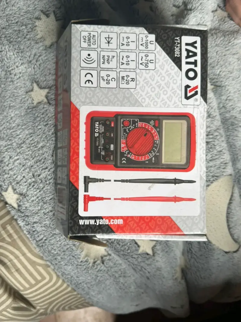 Multímetro Digital Yato YT-73082 con Pantalla LCD - 1