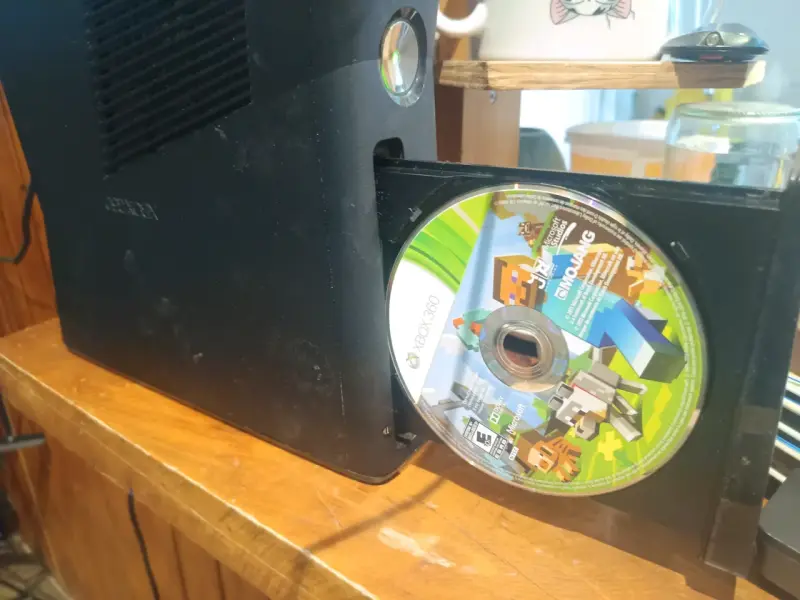 Consola Xbox 360 - 4