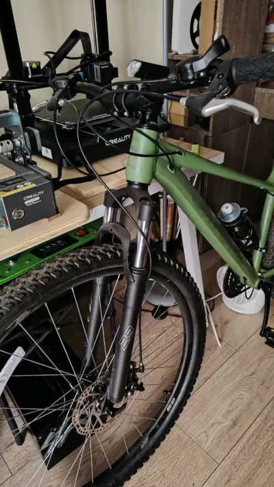 Bicicleta de Montaña Verde con Accesorios - miniatura 2