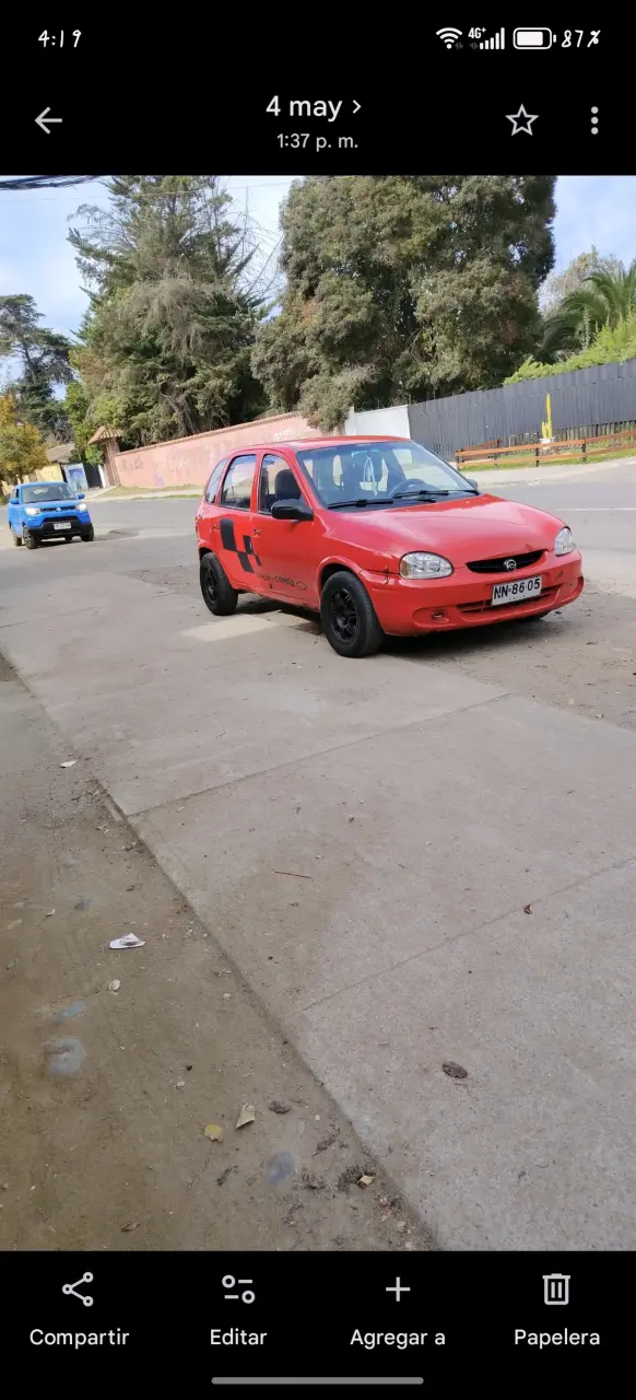 Auto Chevrolet Corsa 5 Puertas Rojo - 3
