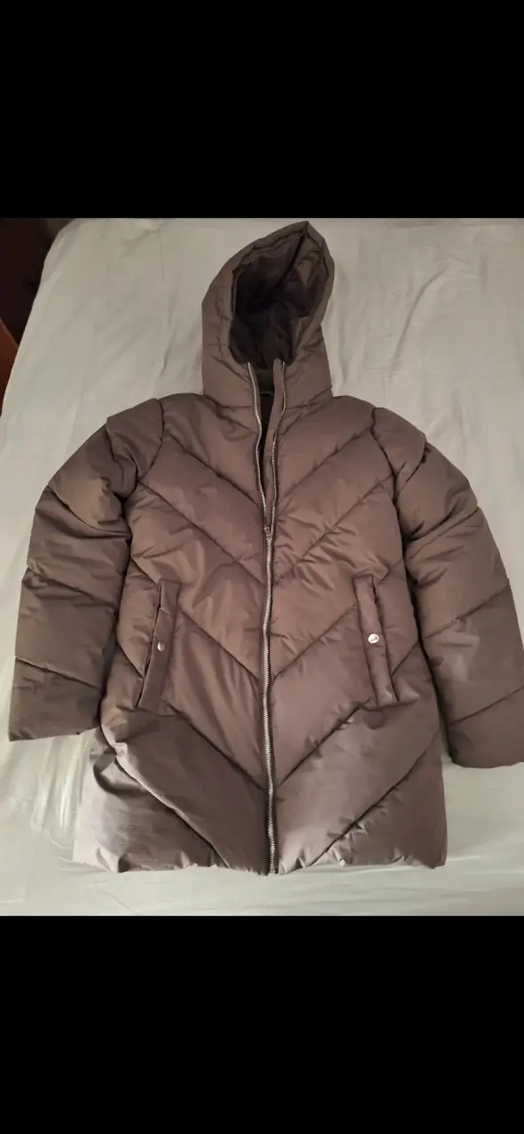 Chaqueta acolchada marrón con capucha - 1