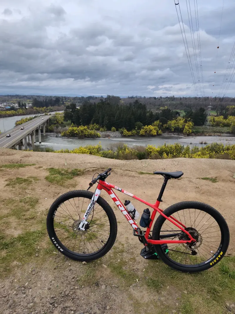 Trek marlin 5 rígida 100%, gravel/urbana. - 6