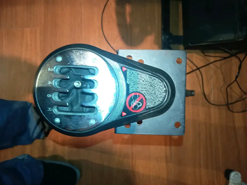 Simulador de carrera Thrustmaster - 5
