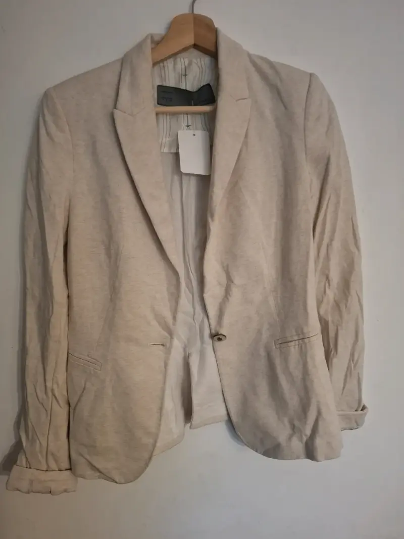 Blazer Beige para Mujer en Buen Estado - 2
