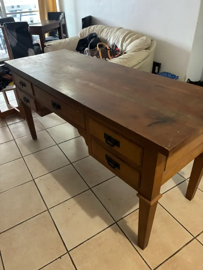 Escritorio de madera con cajones vintage - 1
