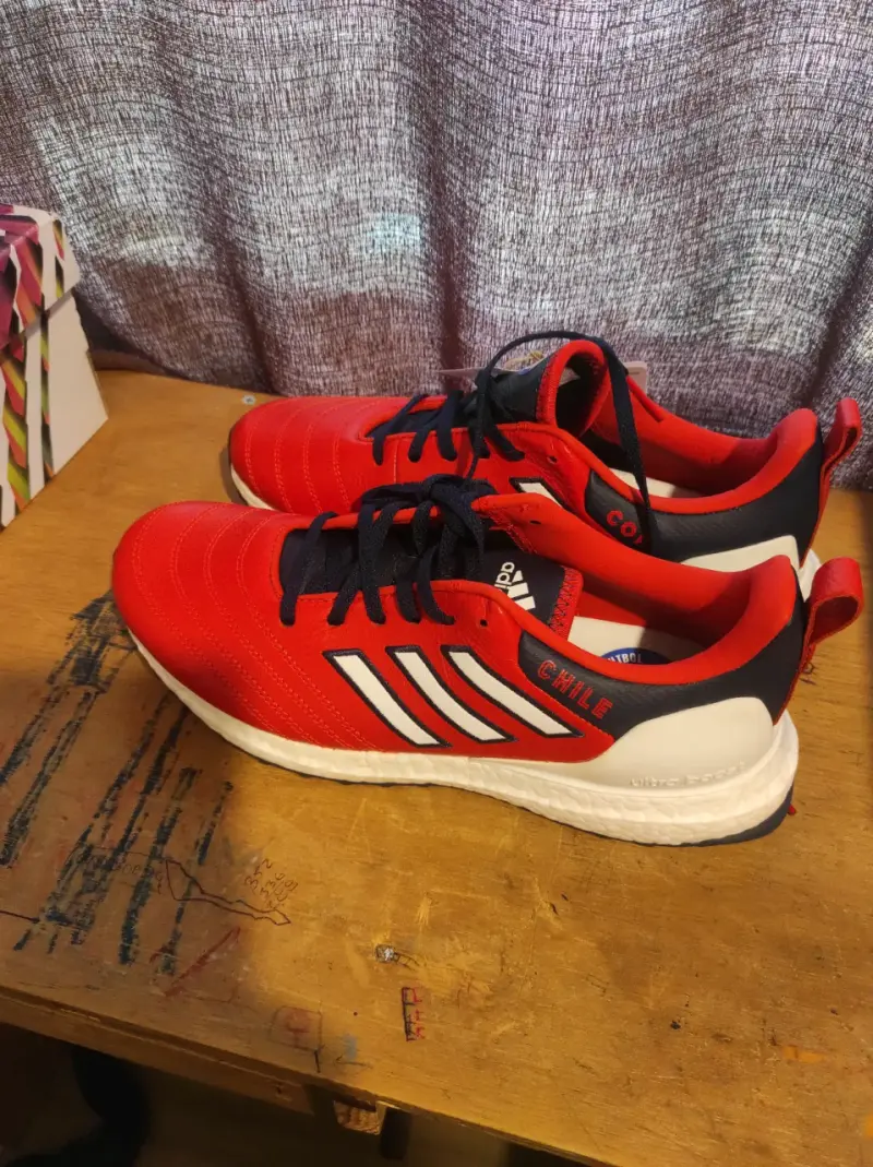 Zapatillas Adidas Ultraboost Copa Chile rojas - 1