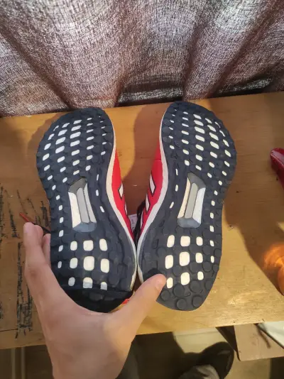 Zapatillas Adidas Ultraboost Copa Chile rojas - miniatura 5