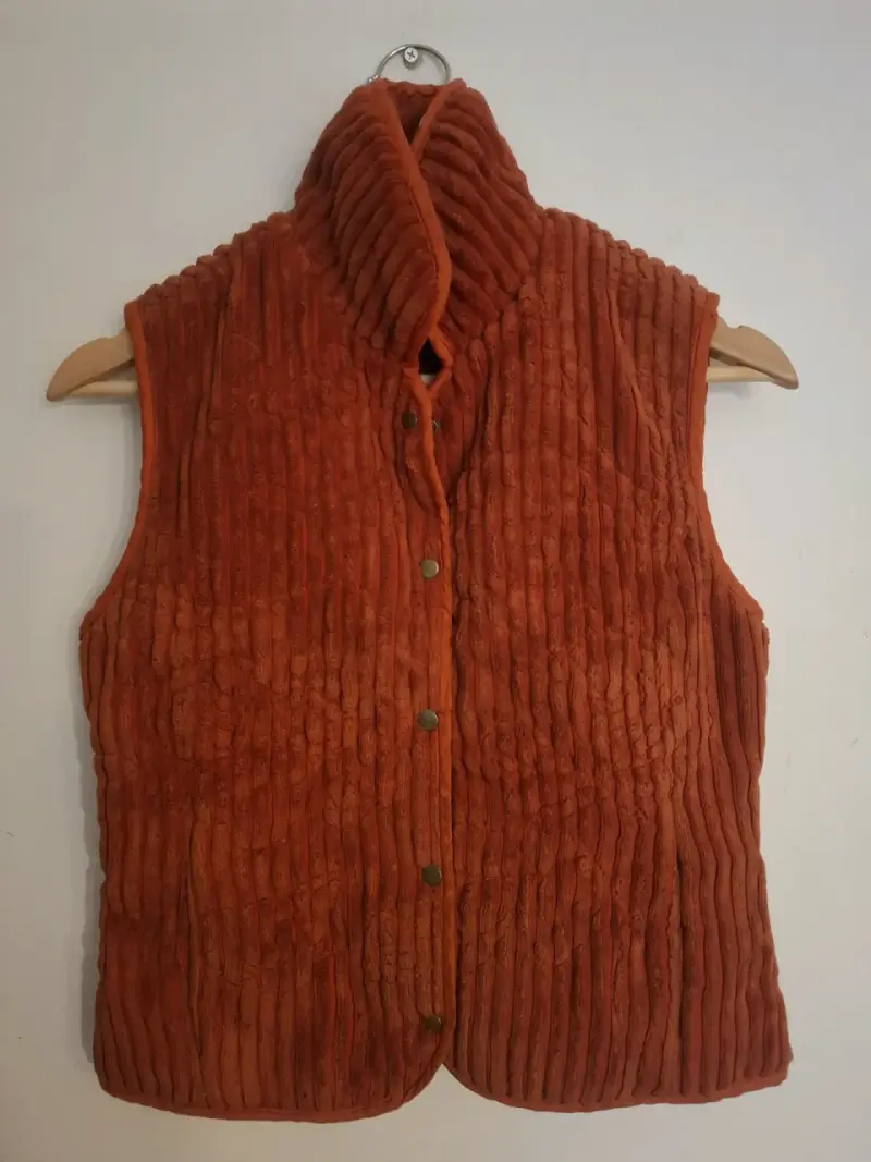 Chaqueta sin mangas de cotelé color terracota - 2