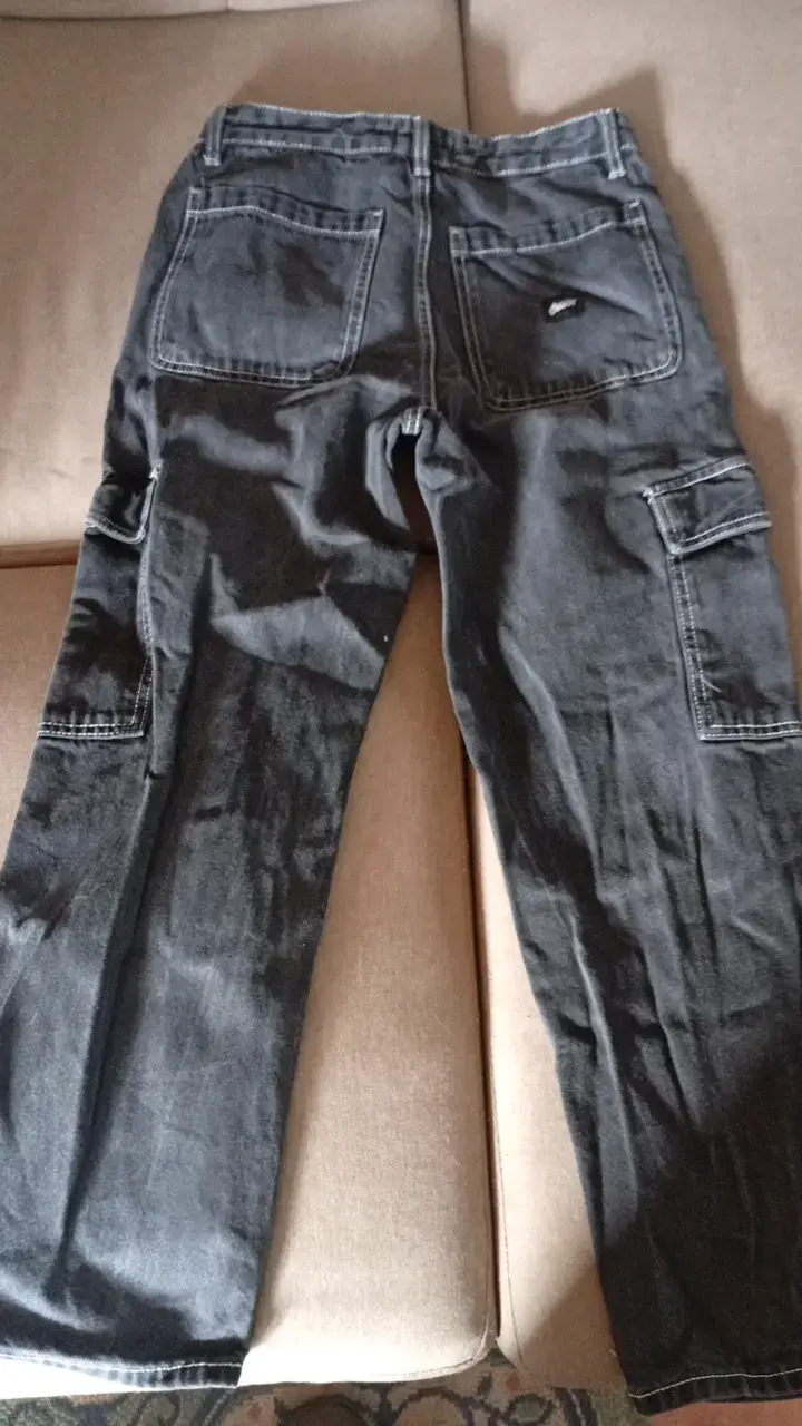 Pantalones cargo negros para hombre Pull&Bear - 3