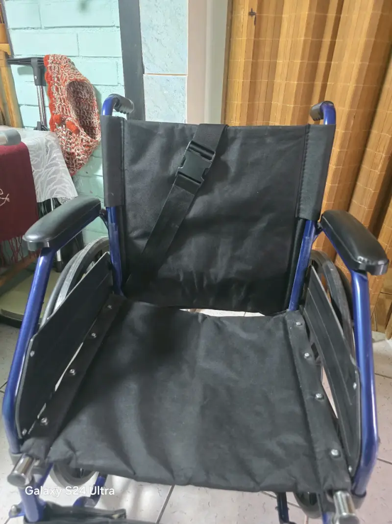 Silla de ruedas plegable Blue Medical - 3