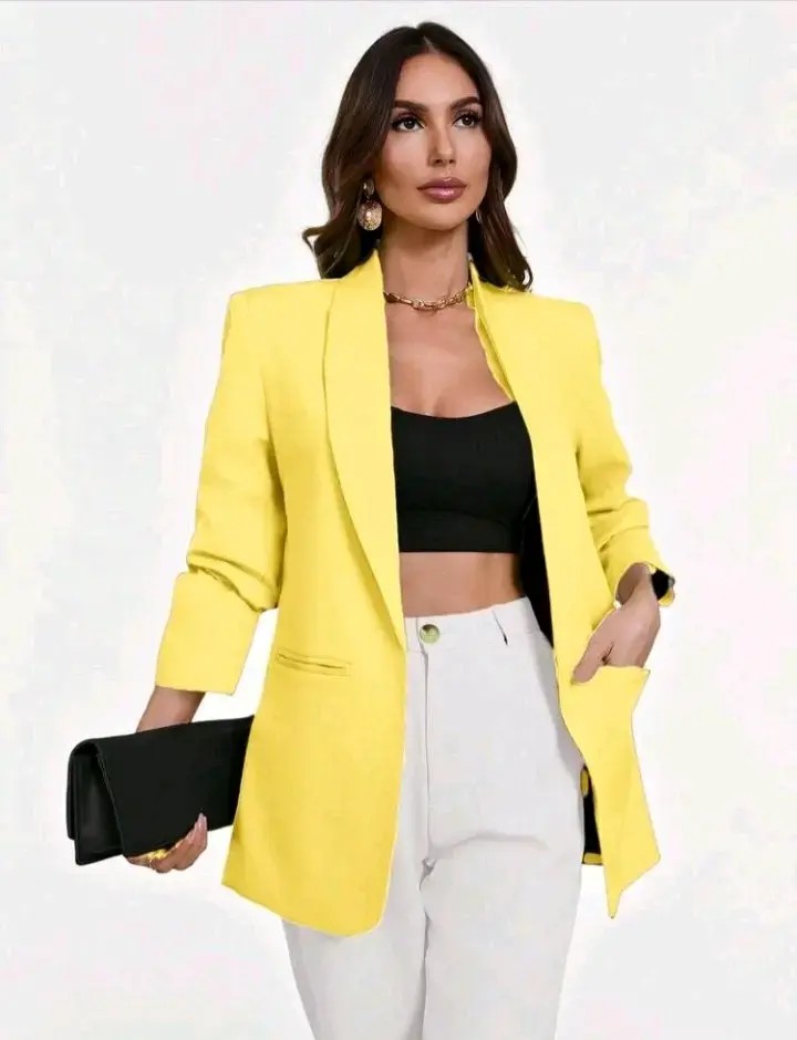 Blazer amarillo para mujer elegante