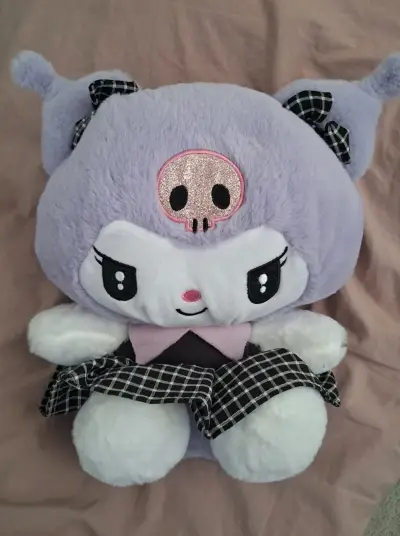 Peluche Kuromi Morado con Vestido - miniatura 1