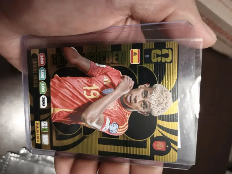 Tarjeta coleccionable Panini de Lamine Yamal