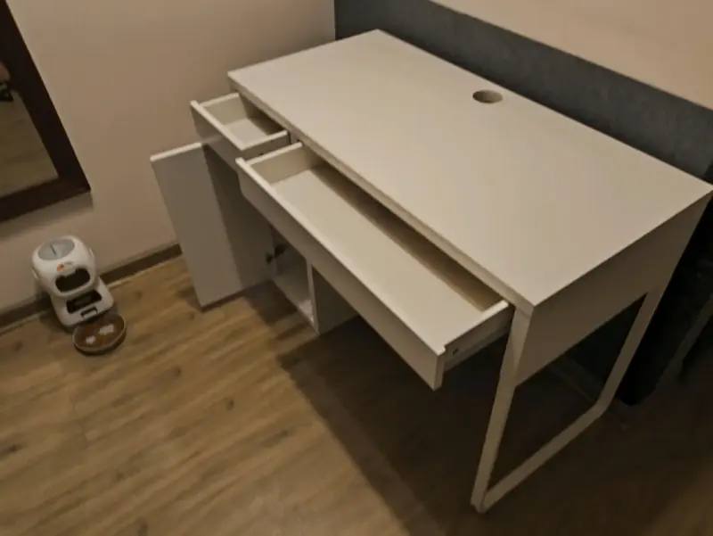 Escritorio Ikea blanco nuevo - 2