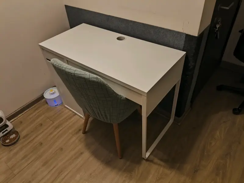 Escritorio Ikea blanco nuevo - 4