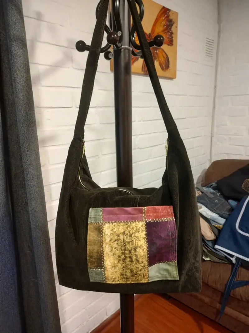 Bolso de mezclilla con diseño único - 3