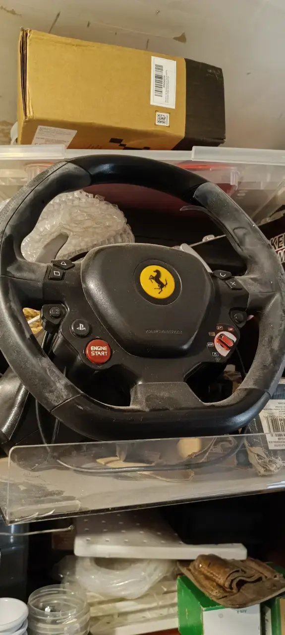 Volante de simulación Ferrari con pedales - 3
