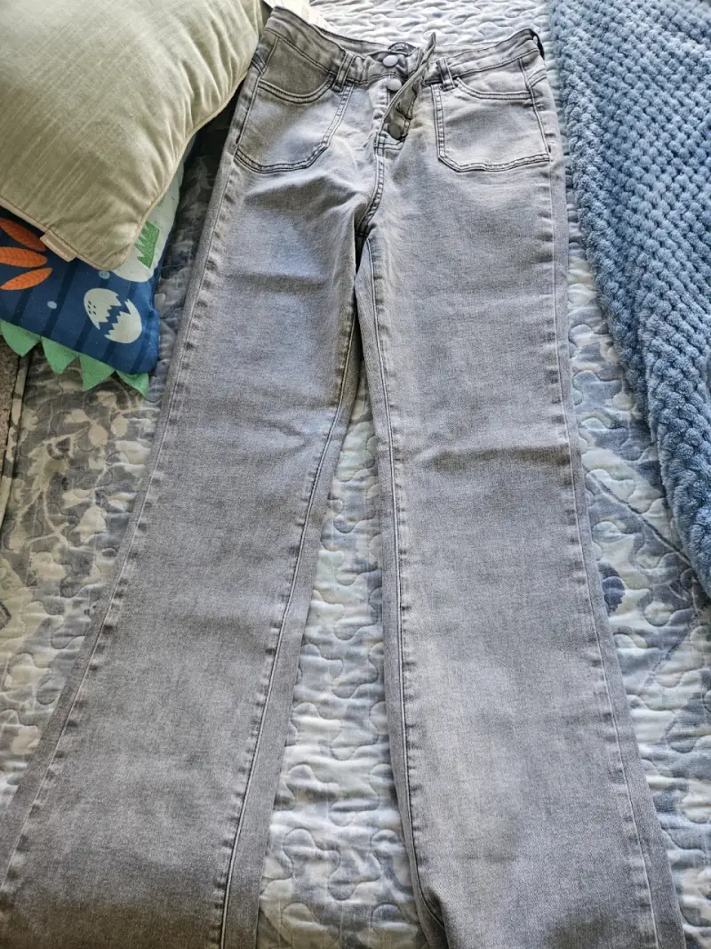 Jeans Menina gris claro talle 40 o 38 - 3