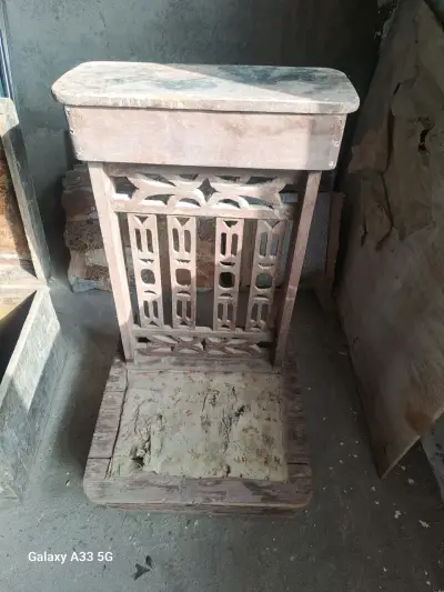 Silla de ruedas antigua de madera - miniatura 5