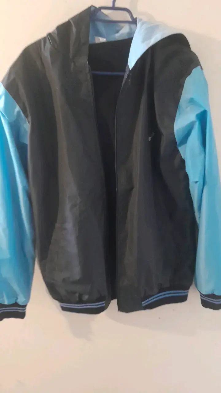 Chaqueta escolar bicolor azul y negra - 2