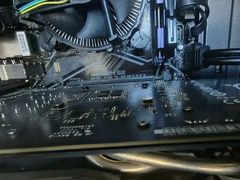 PC Gamer con Iluminación LED Azul - 2