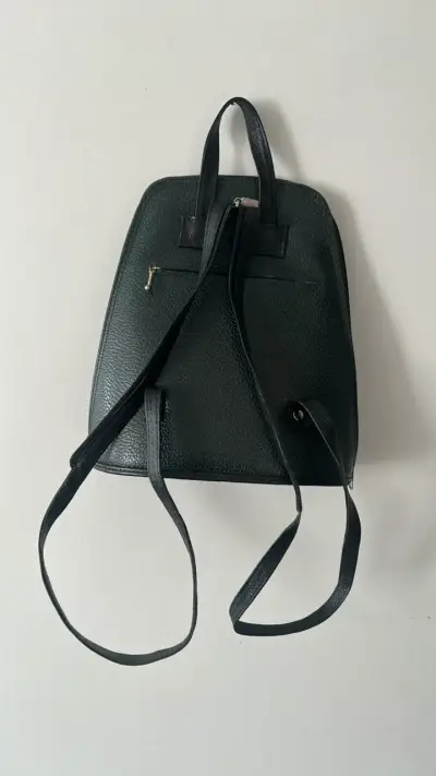 Mochila  de cuero sintético elegante - miniatura 3