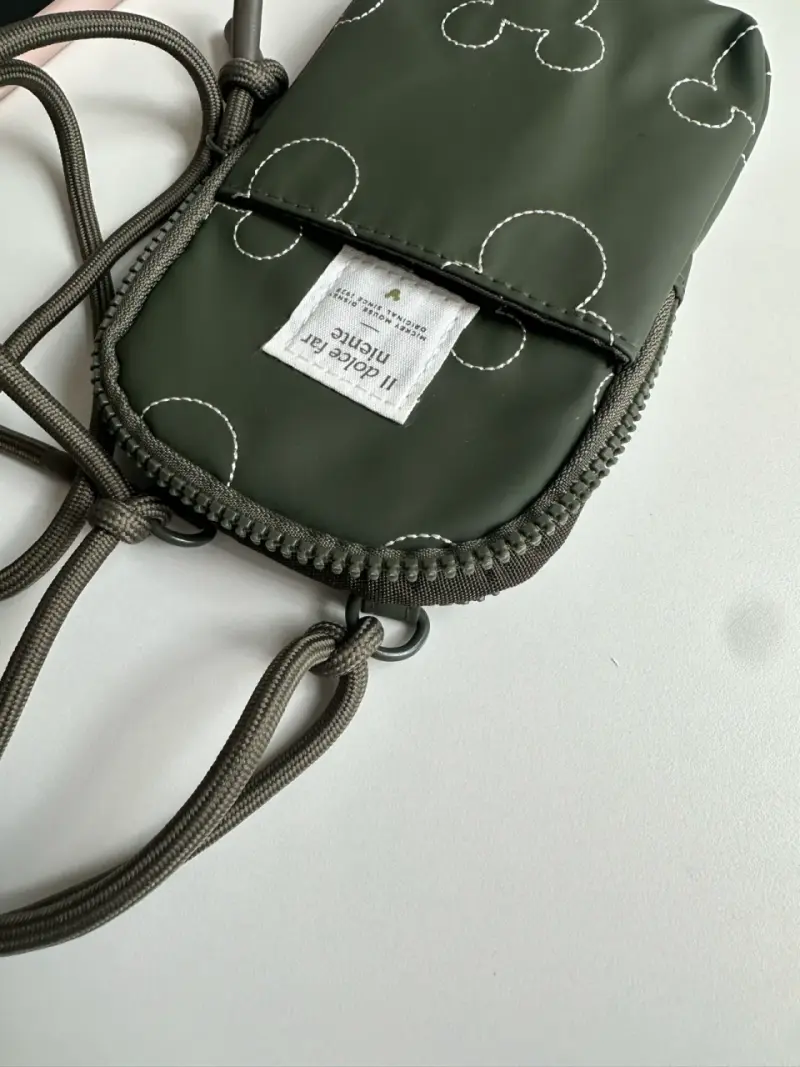 Bolso cruzado verde con diseño de Mickey Mouse - 6