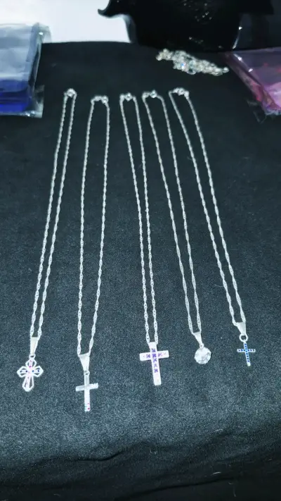 Collares de plata con dijes de cruz - miniatura 3