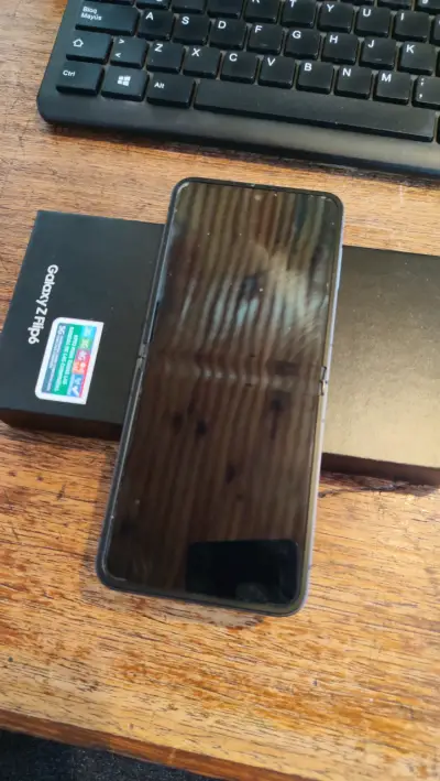 Galaxy Z Flip 6 - miniatura 2