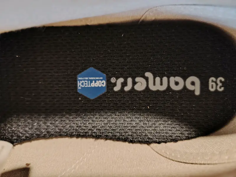 Zapatillas doradas con plataforma  y brillo 39 - 4