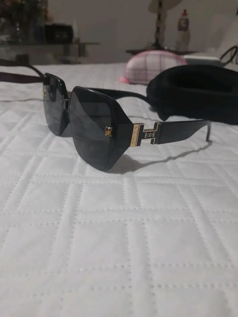 Gafas de sol estilo vintage con marco grueso - 3