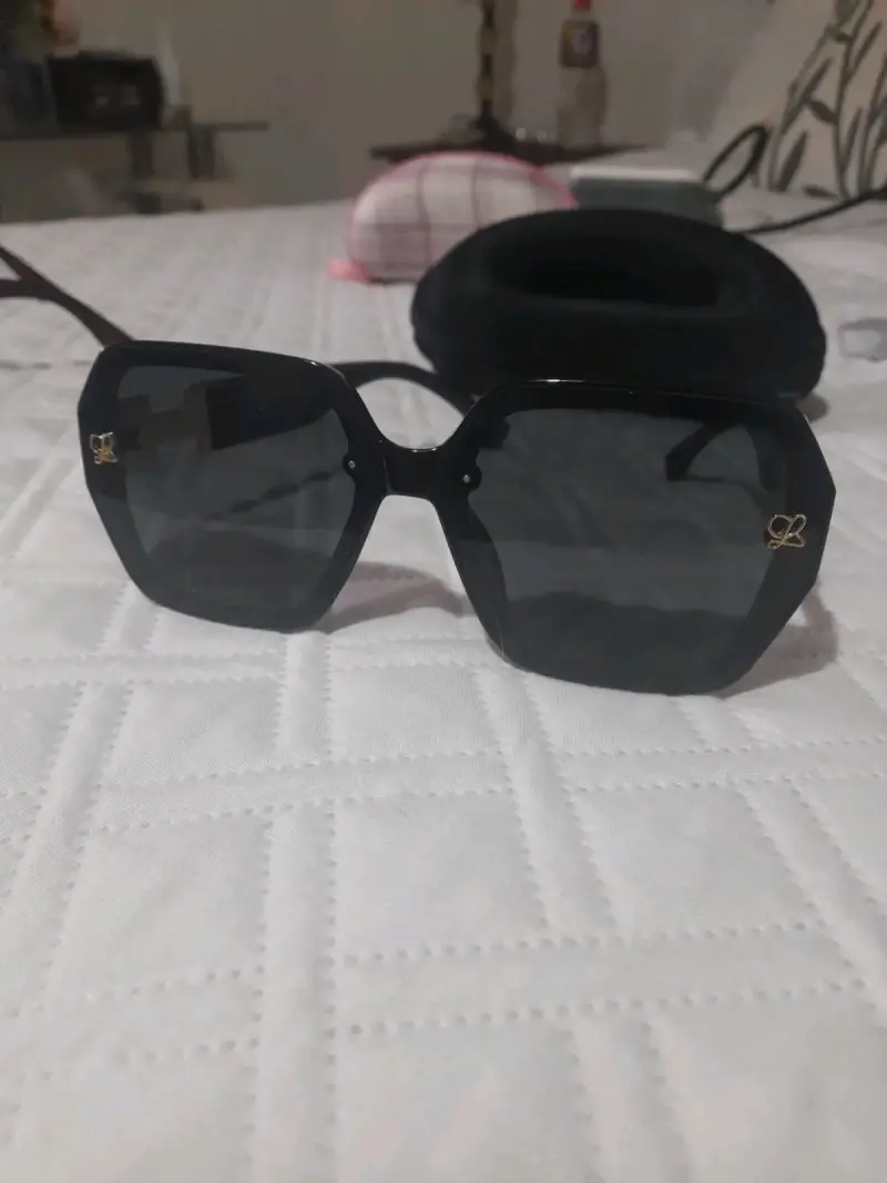 Gafas de sol estilo vintage con marco grueso - 4