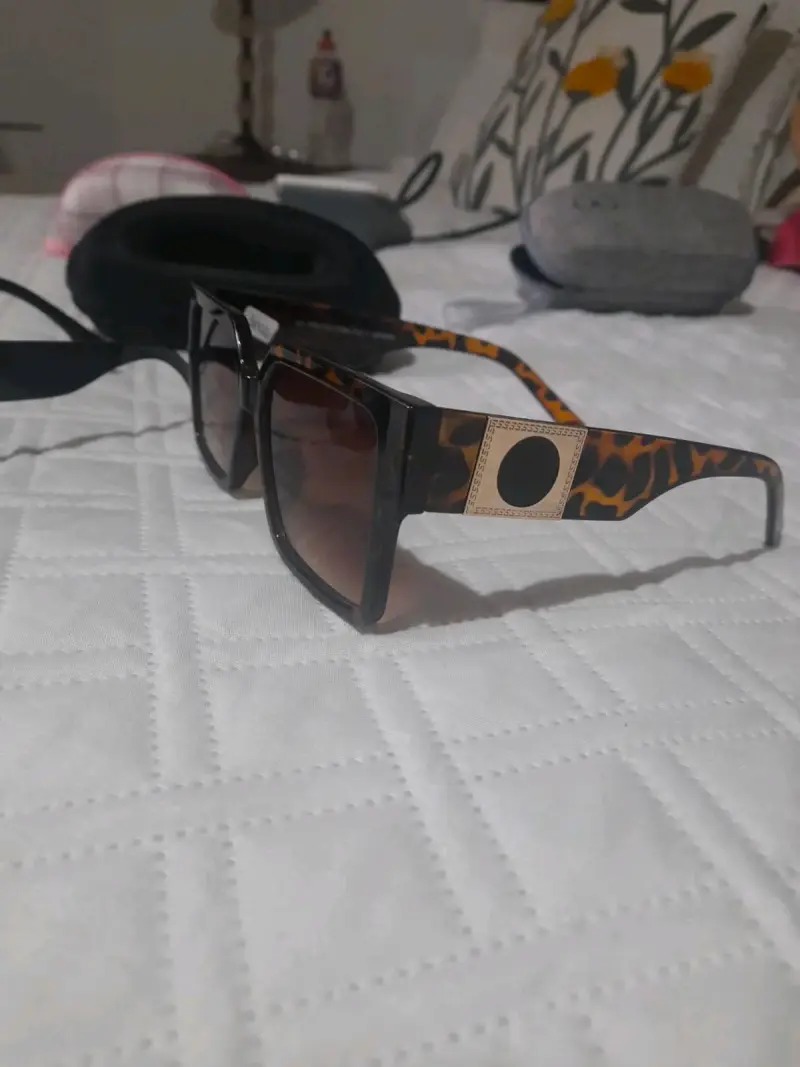Gafas de sol estilo vintage con marco grueso - 5
