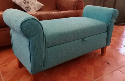 Banqueta de almacenamiento tapizada en tela azul - miniatura 3
