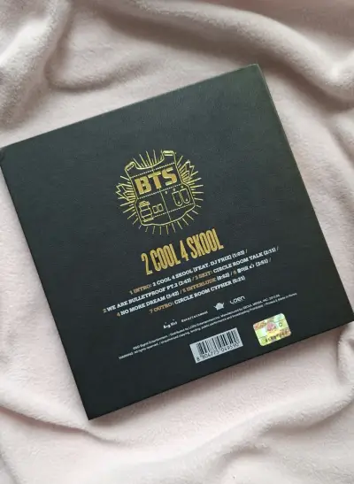 Álbum BTS 2 Cool 4 Skool Edición Especial - miniatura 3