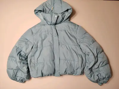 Chaqueta acolchada azul con capucha talla M - miniatura 1