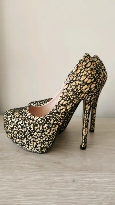 Zapatos G&M Beige Talla 36 Cuero Genuino Taco 14 - miniatura 1