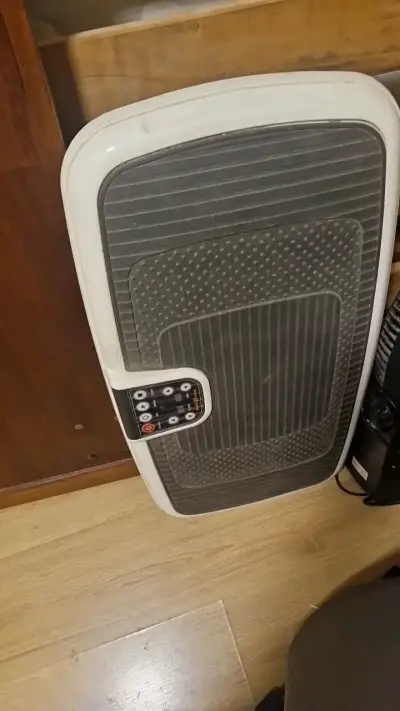 Plataforma vibratoria de ejercicio con control digital - miniatura 1