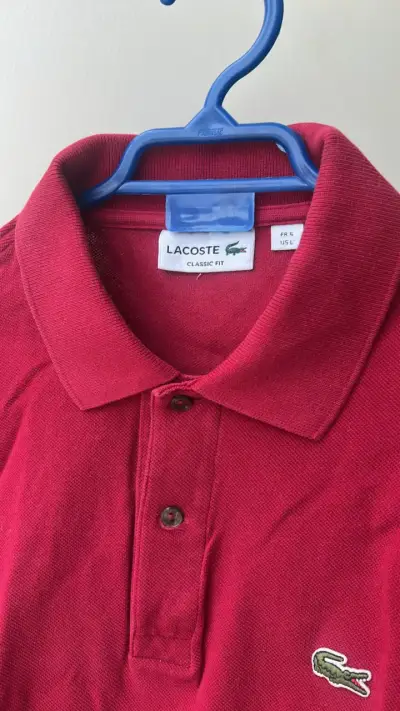 Polera Polo Roja Lacoste Classic Fit - miniatura 2