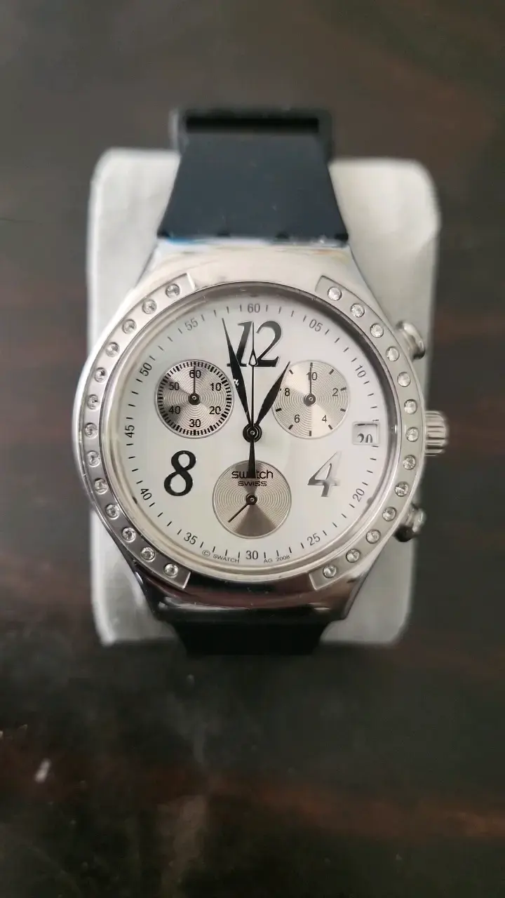 Reloj Swatch de acero inoxidable con cronógrafo - 1