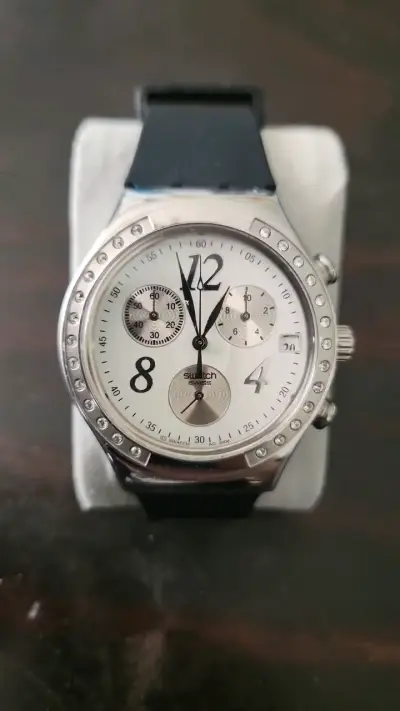 Reloj Swatch de acero inoxidable con cronógrafo - miniatura 1