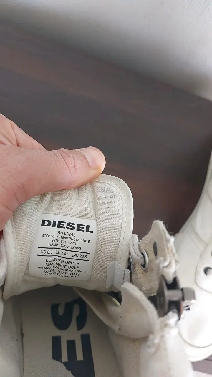 Zapatillas altas blancas Diesel con cierre lateral - 5