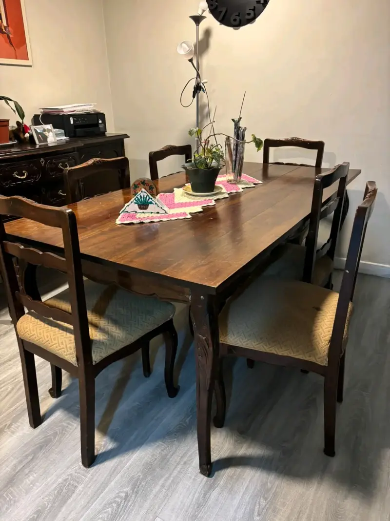 Juego de Comedor de Madera con 6 Sillas - 2