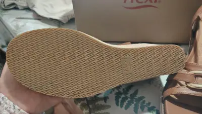 Zapato con taco - miniatura 3