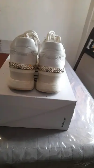 Zapatillas blancas con detalles dorados Aldo - miniatura 3
