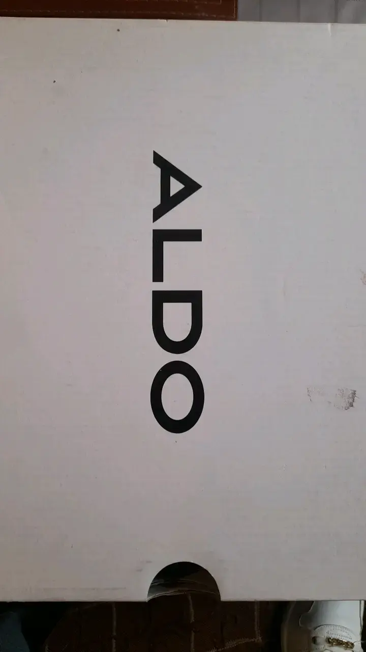 Zapatillas blancas con detalles dorados Aldo - 5