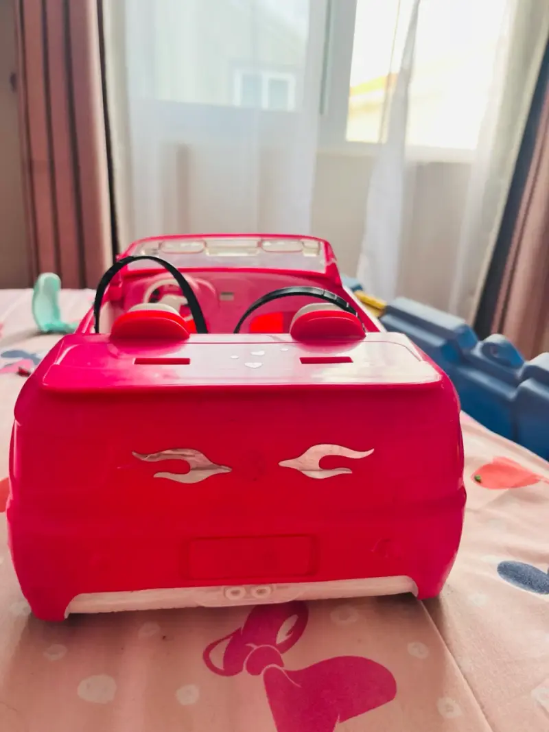 Auto Convertible de Barbie Mattel - 2
